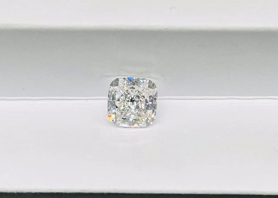 1.16Ct उत्कृष्ट ओवल कट लैब ने व्हाइट डायमंड्स कुशन आकार का बनाया