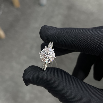 प्रयोगशाला में उगाए गए हीरे के छल्ले 3.01ct सीवीडी सफेद एफ वीएस2 आधा देश शैली गोल